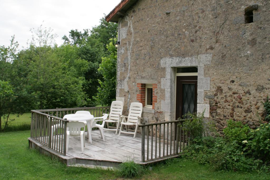 Le Petit Mas D'Ile Saint-Germain-de-Confolens Quarto foto