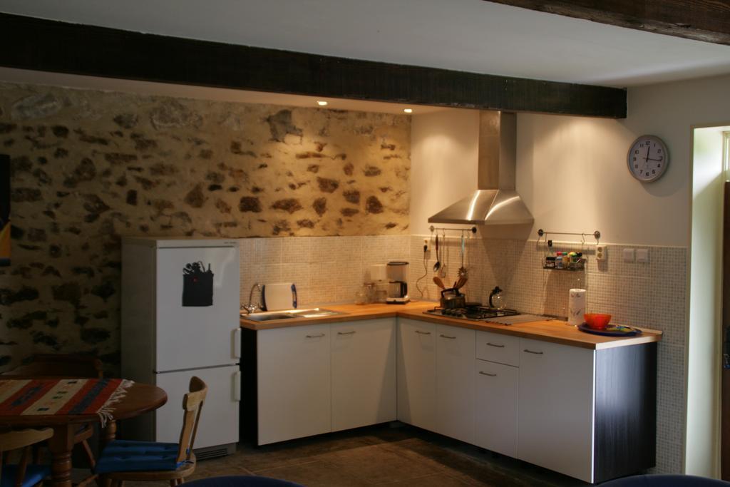 Le Petit Mas D'Ile Saint-Germain-de-Confolens Quarto foto